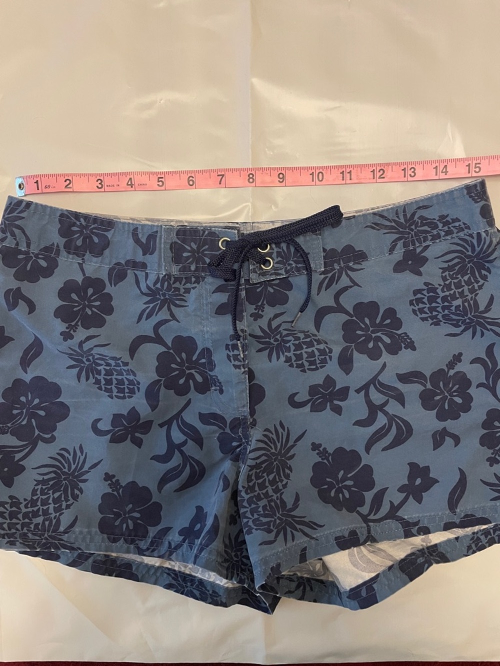 Raisins Blue Floral Pineapple Print Bermuda Swim Shorts Women’s Size Small